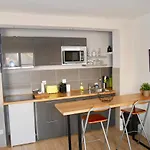Studio avec balcon amenage et wifi a Marseille a 2 km de la plage